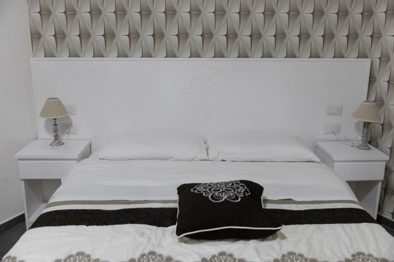 B&B Alambrado Rooms & Suites Neapel Exteriör bild